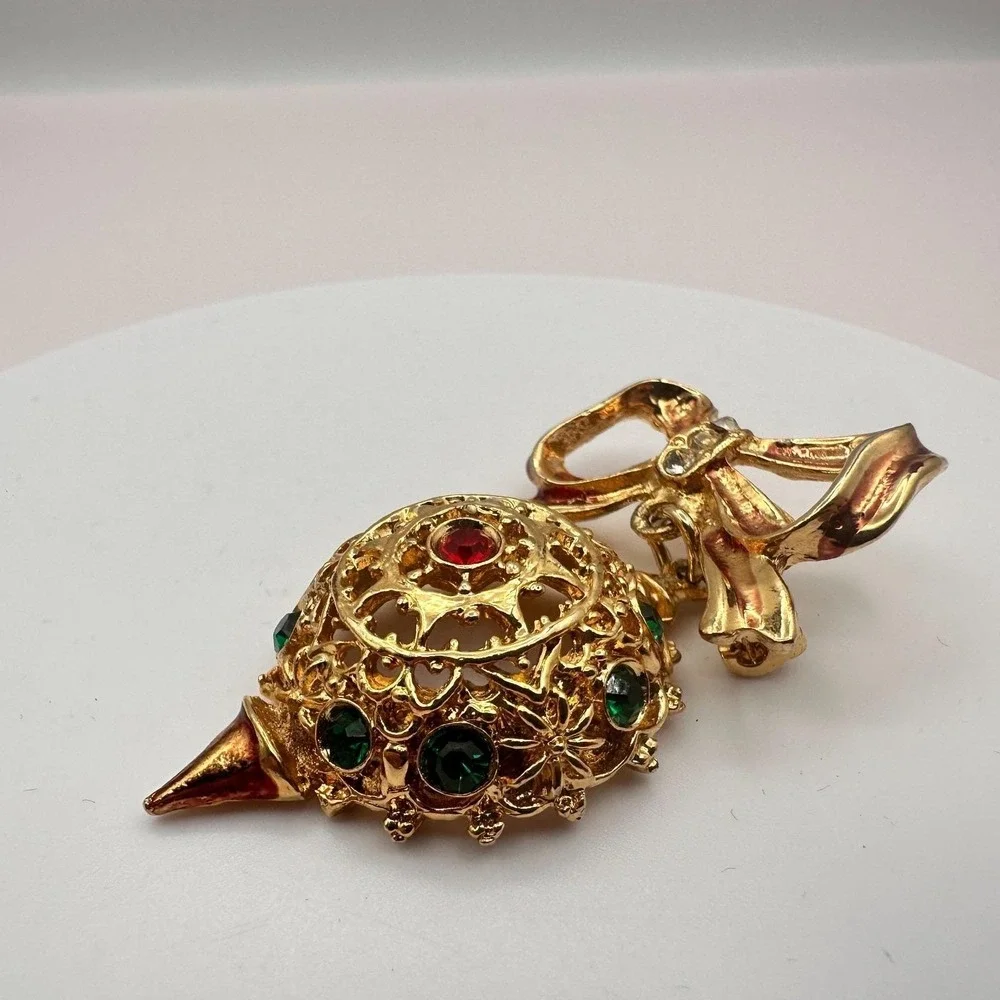 Vintage 90s Gold Tone Rhinestone Bow Ornament Brooch Pin Women's Classic Jewelry